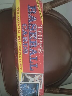 Topps Red and Yellow Baseball Cards Set Box